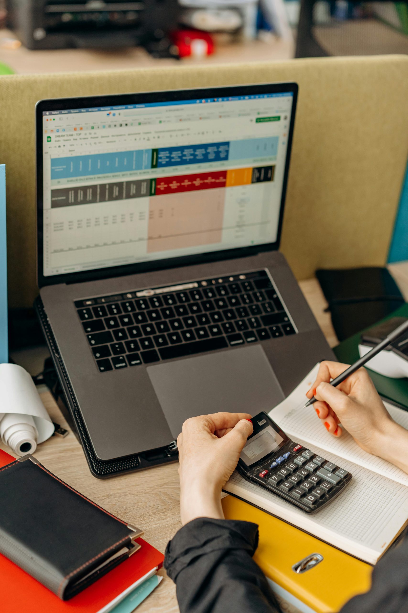 QuickBooks vs. Xero — And Why You Should Know About the Free One